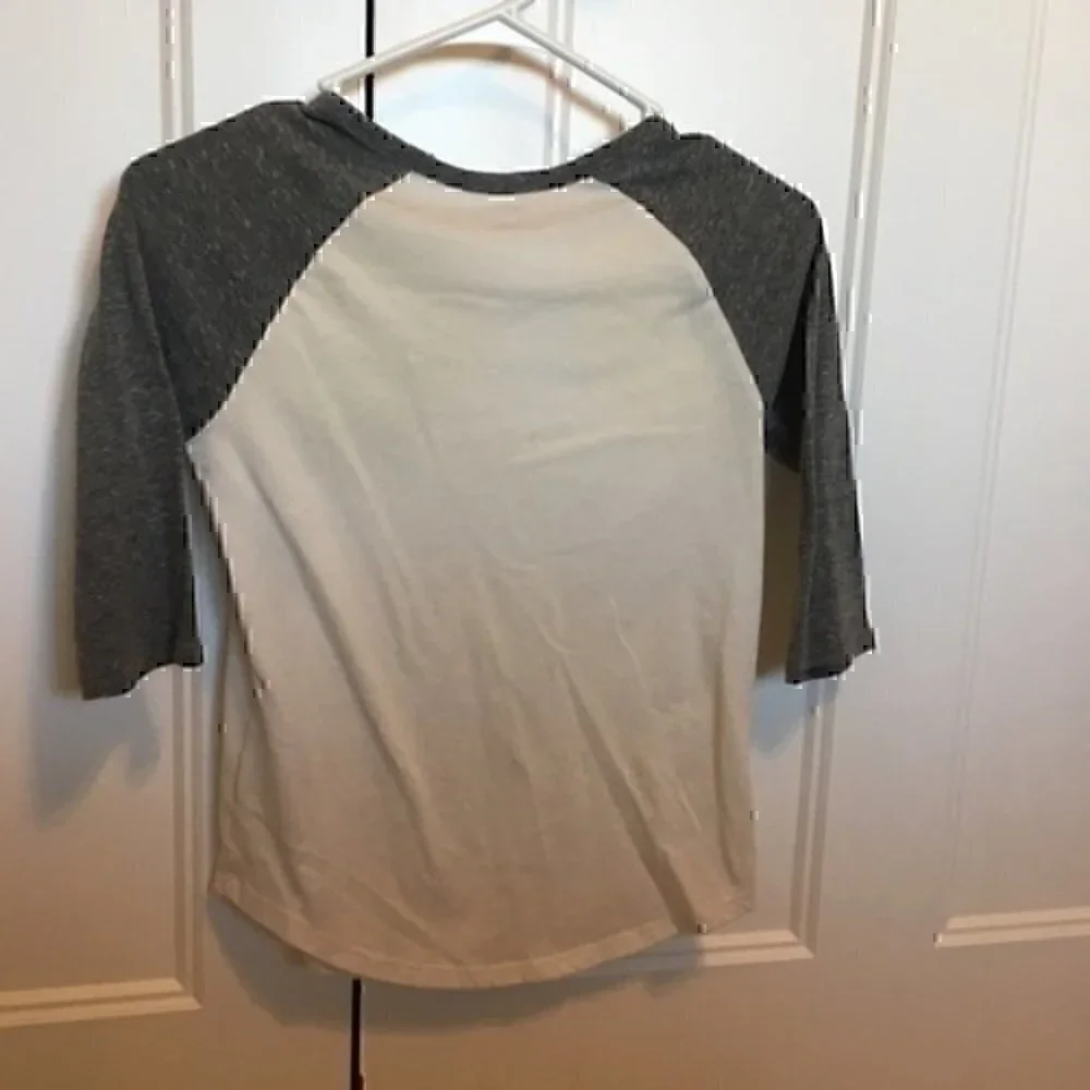 Old Navy Girls size large 10/12  3/4 sleeve T-shirt